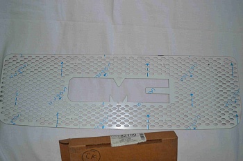 Накладка на решетку радиатора 1994-1999 GMC K1500 Suburban PUTCO арт. 82109