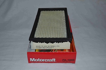 Фильтр воздушный Ford Focus 2000-2004 MOTORCRAFT артикул: FA1688