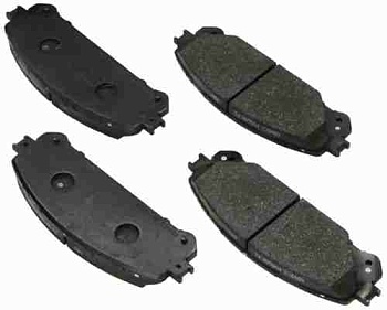 Колодки тормозные передние TOYOTA артикул: 044650E010