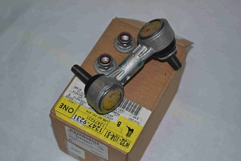 Стойка переднего стабилизатора левая 12479231 Chevrolet Trailblazer GMC Envoy 2002-2003 GM арт. 12479231
